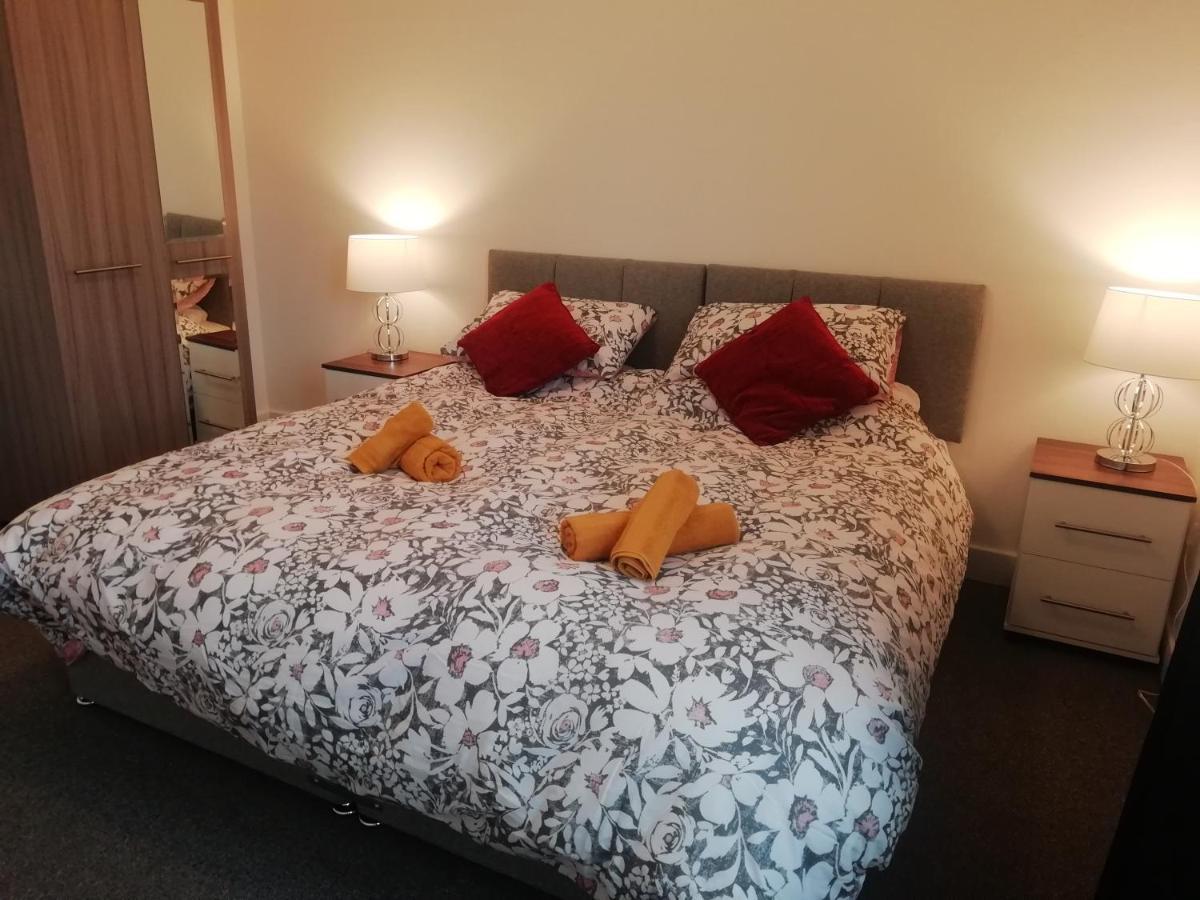 Carvetii - Vincent House - Large 3 Bedroom Apartment With On-Site Parking Lochgelly Exterior photo